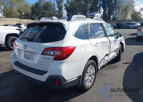2019 Subaru Outback 2.5I Premium z USA, uszkodzony, nr VIN 4S4BSAHC6K3395449